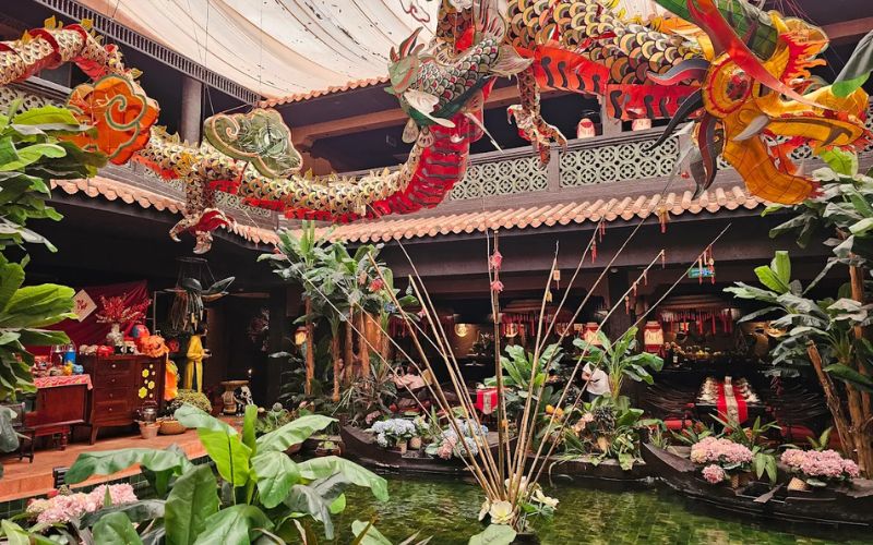 Những chi tiết trang trí cổ điển giúp Nhà hàng Đông Dương mang nét hoài niệm đặc trưng