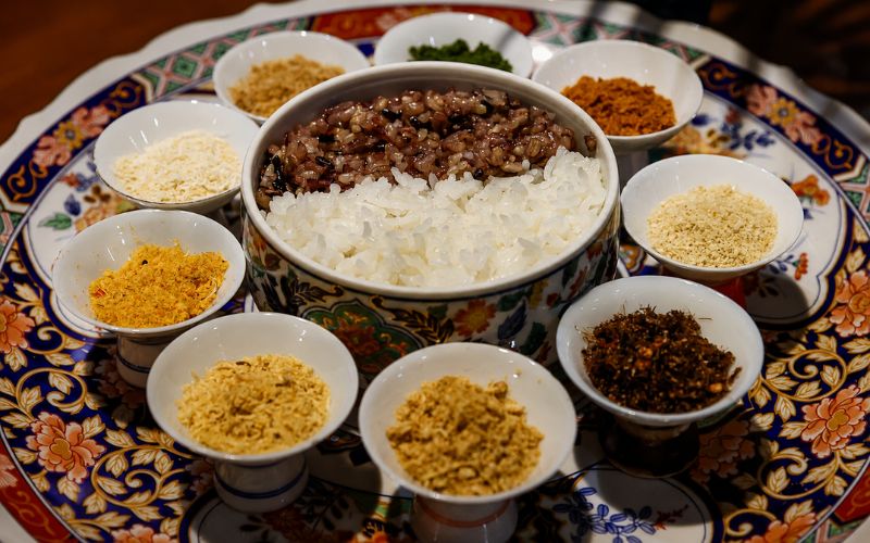 Món cơm tiến vua đậm vị Việt tại Madame Lam