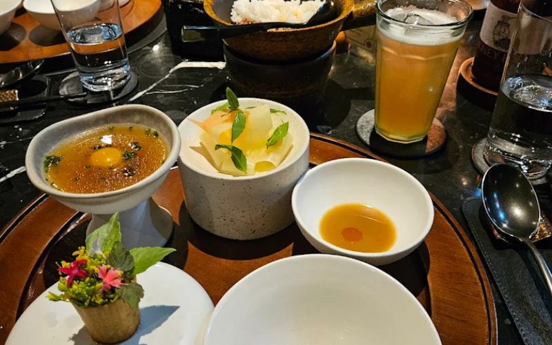 Những món ăn độc đáo, được bày trí tinh tế tại CoCo Dining nhà hàng michelin sài gòn