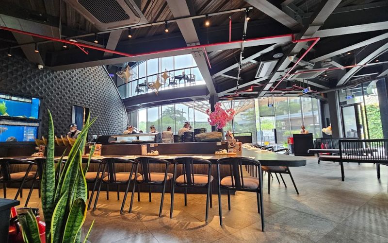 Không gian Sushi Hokkaido Sachi Quận 2 mang phong cách Nhật trang nhã, phù hợp cho tiếp khách