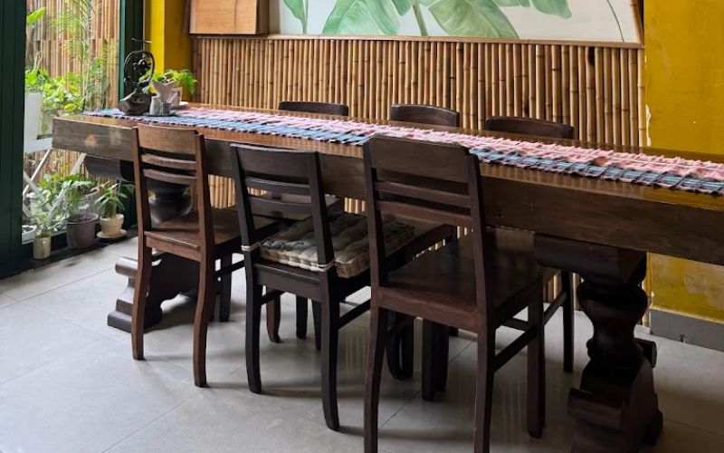 Không gian mở tại Nhà hàng Chez Ti món Âu ngon Thảo Điền