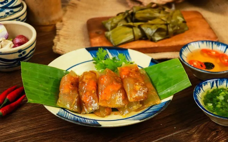 Bánh bột lọc Huế với lớp bột trong dai và nhân tôm thịt đậm vị
