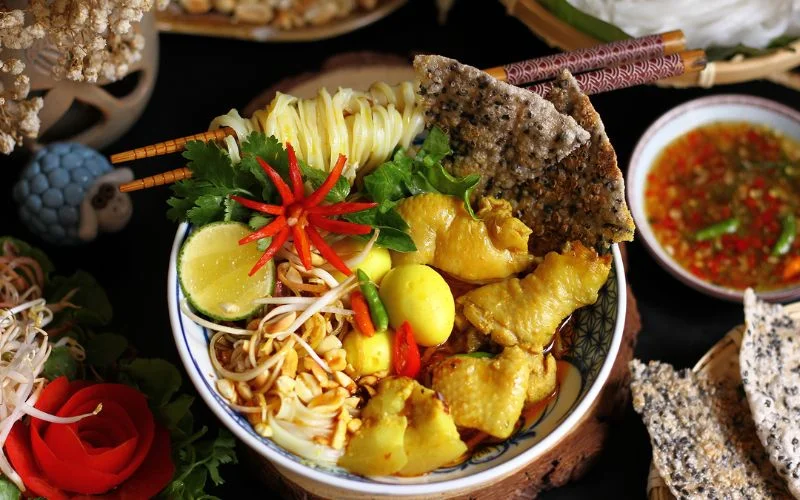 Đặc sản Quảng Nam nổi bật với sợi mì mềm, nước dùng đậm vị
