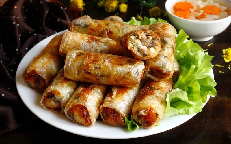 Nem rán món ăn quen thuộc trong mâm cơm Việt