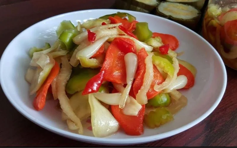Dưa món giòn ngon giúp chống ngấy trong mâm cỗ ngày Tết