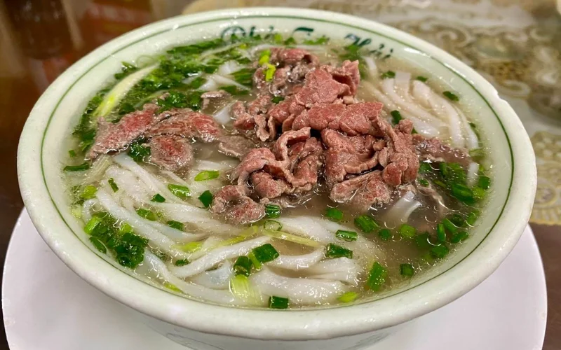 Phở là món ăn quen thuộc trong ẩm thực miền Bắc