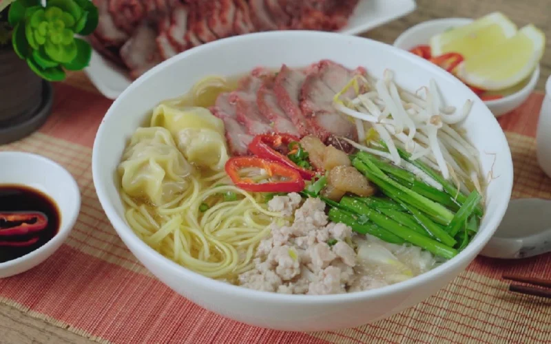 Ẩm thực miền Nam phong phú với nhiều món ăn gắn với nguồn nguyên liệu địa phương