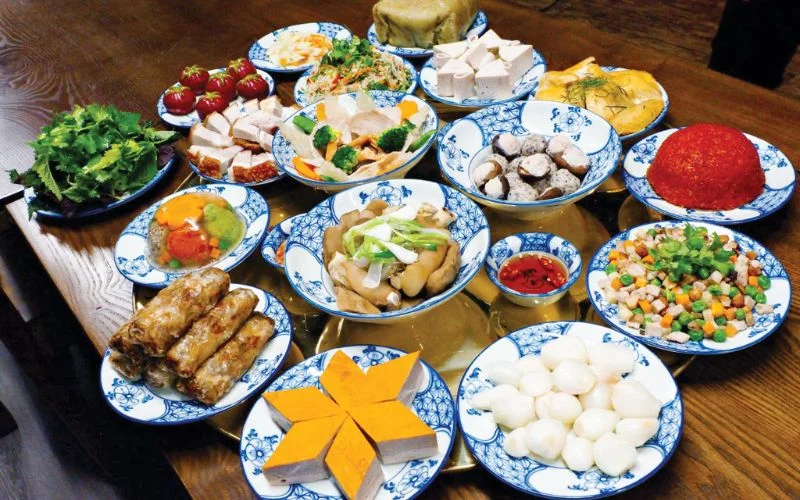 Mâm cơm Việt gắn liền với thói quen lựa chọn và thưởng thức món ăn theo mùa
