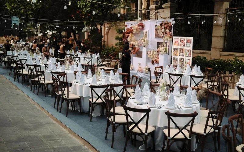 Dịch vụ catering đáp ứng nhu cầu ẩm thực đa dạng với hình thức phục vụ linh hoạt tại sự kiện