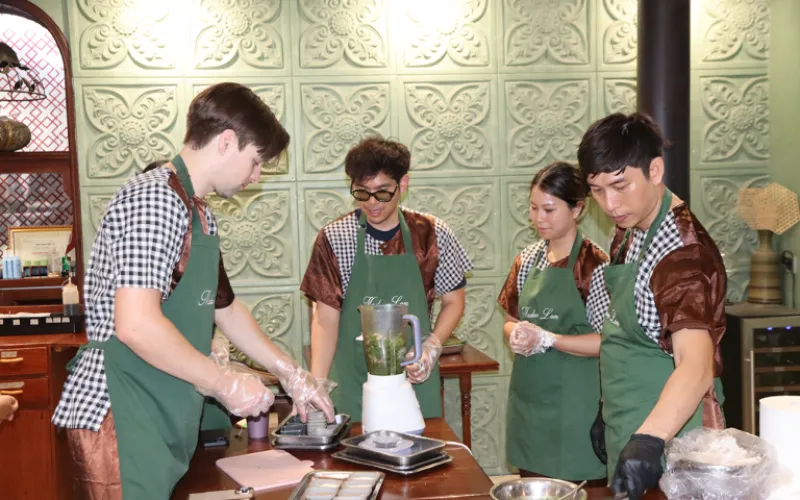 Lớp học nấu ăn TPHCM tại Madame Lam mang đến trải nghiệm khám phá ẩm thực Việt trực tiếp và gần gũi